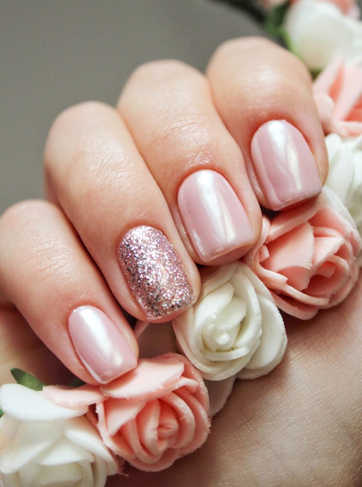 nail-polish-art-manicure-modern-style-pink-nail-po-756E32F.jpg